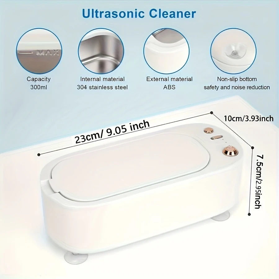 Portable eyeglass cleaner